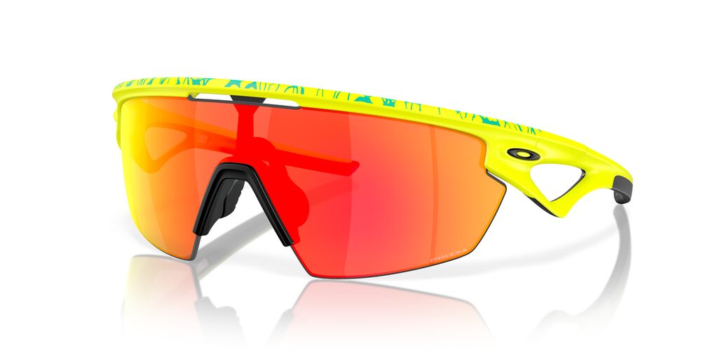 Lentes De Sol Oakley OO9403 Amarillo/Negro